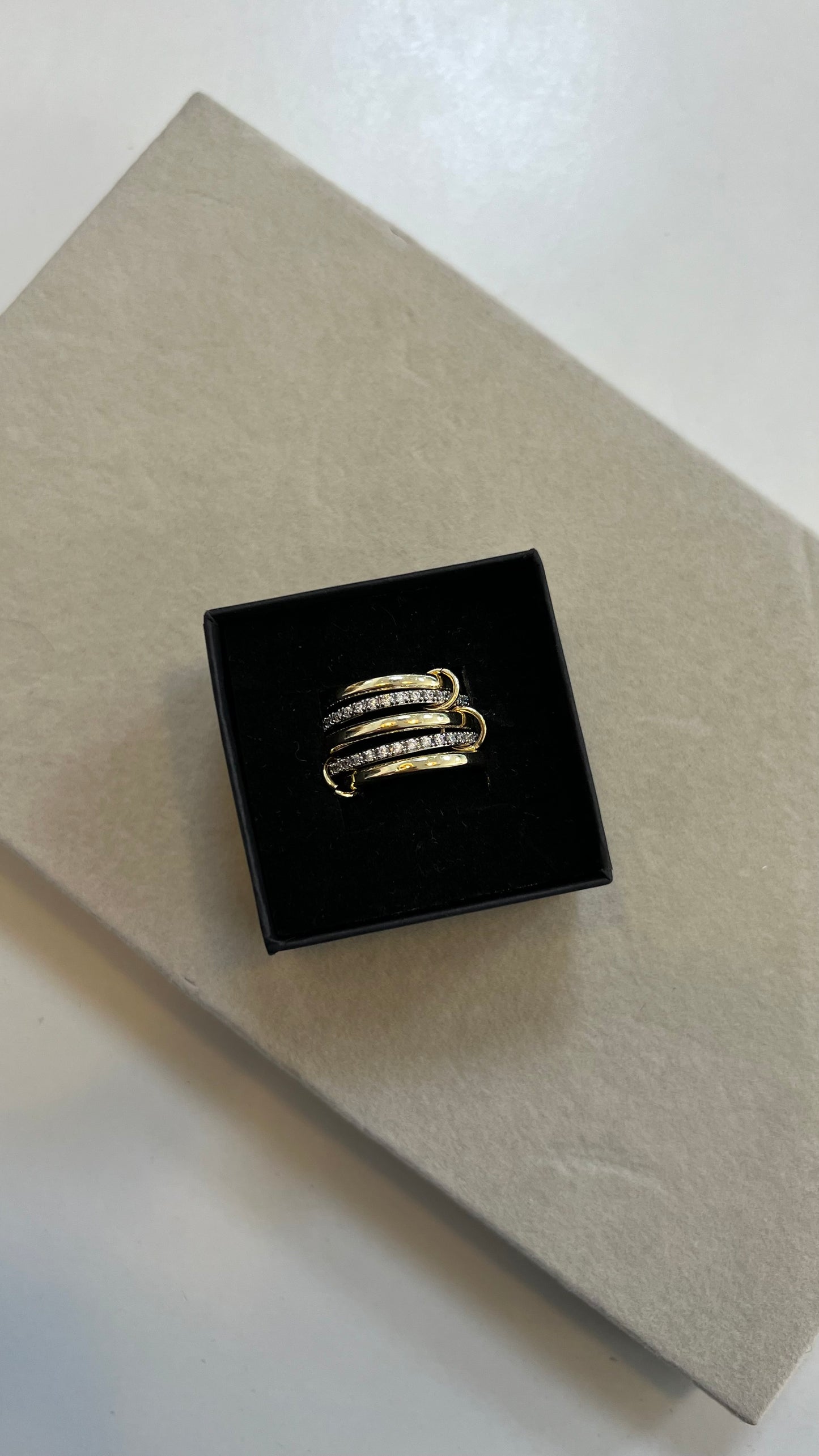 Layer Ring