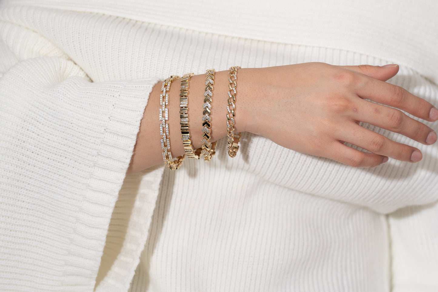 Soft Line Glow Armband