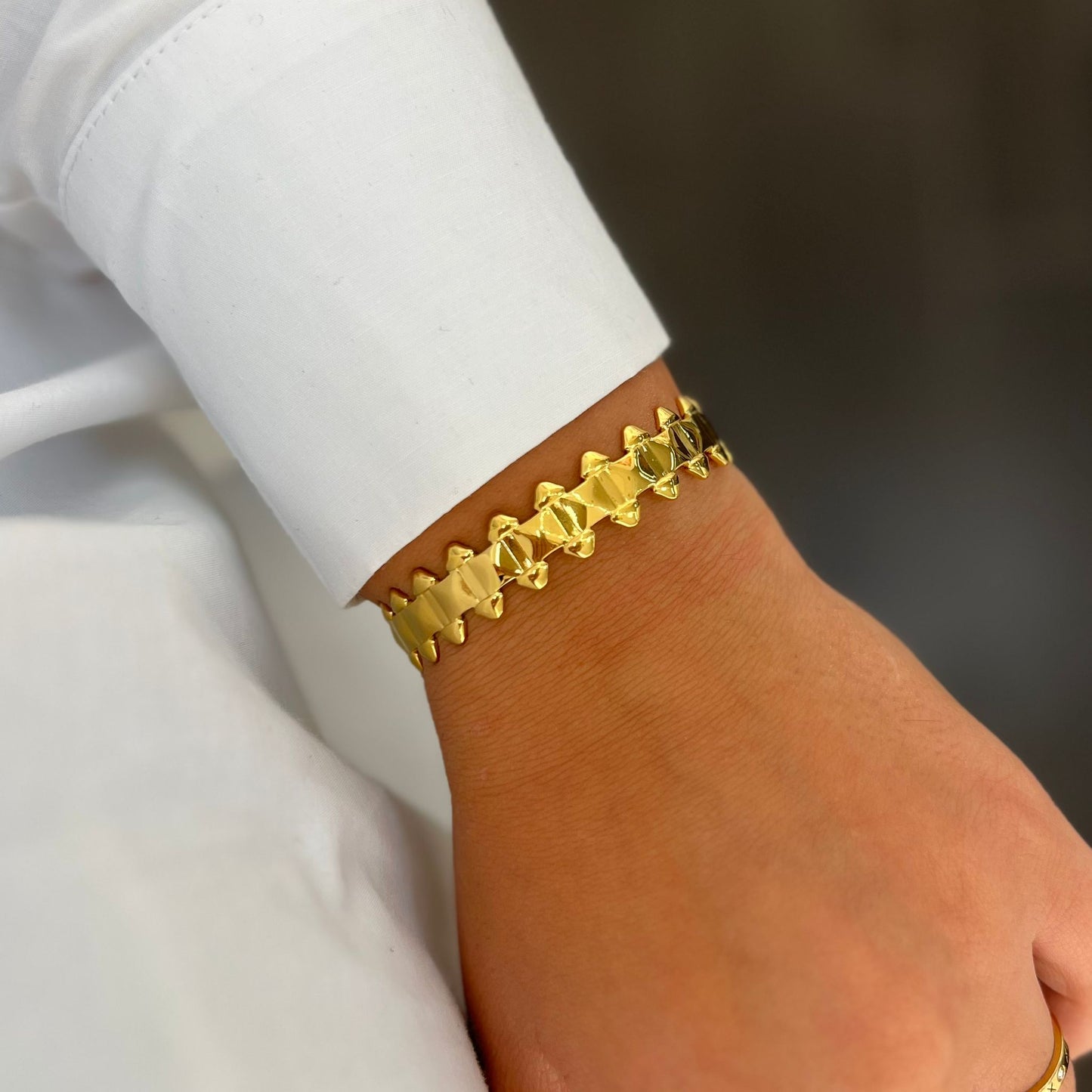 Armreif mit geometrischem Muster