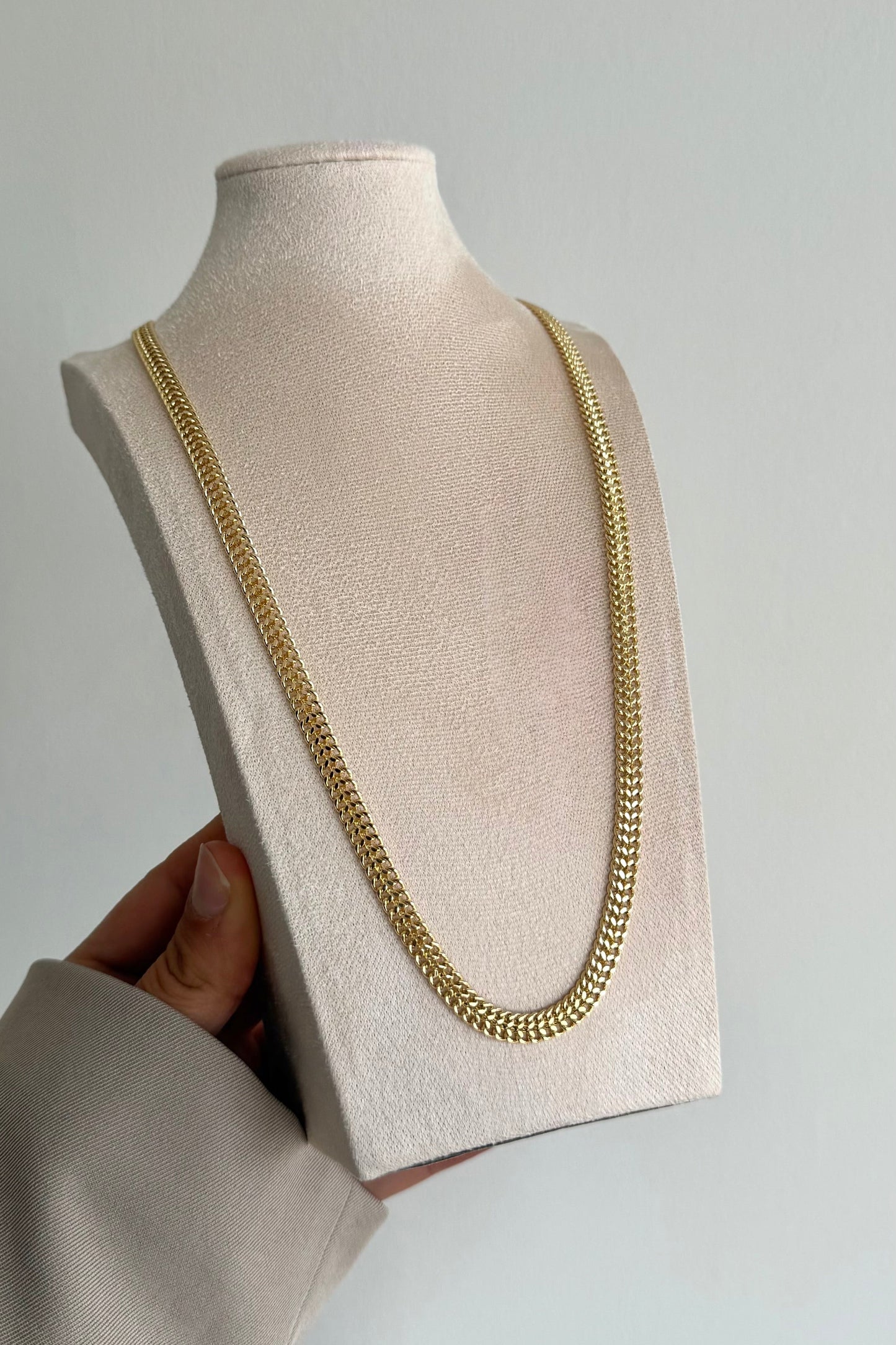 Delma Kette