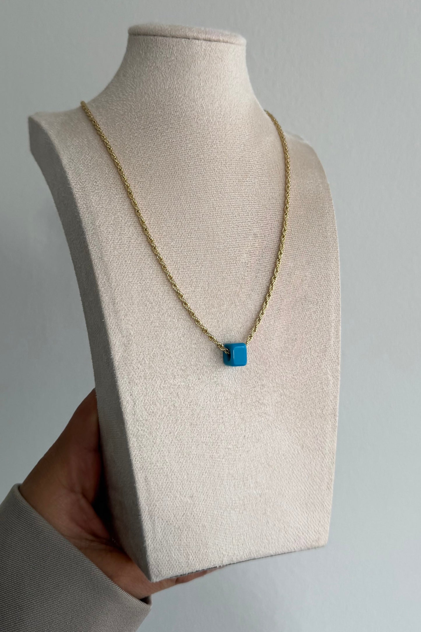 Blue Pearl Kette