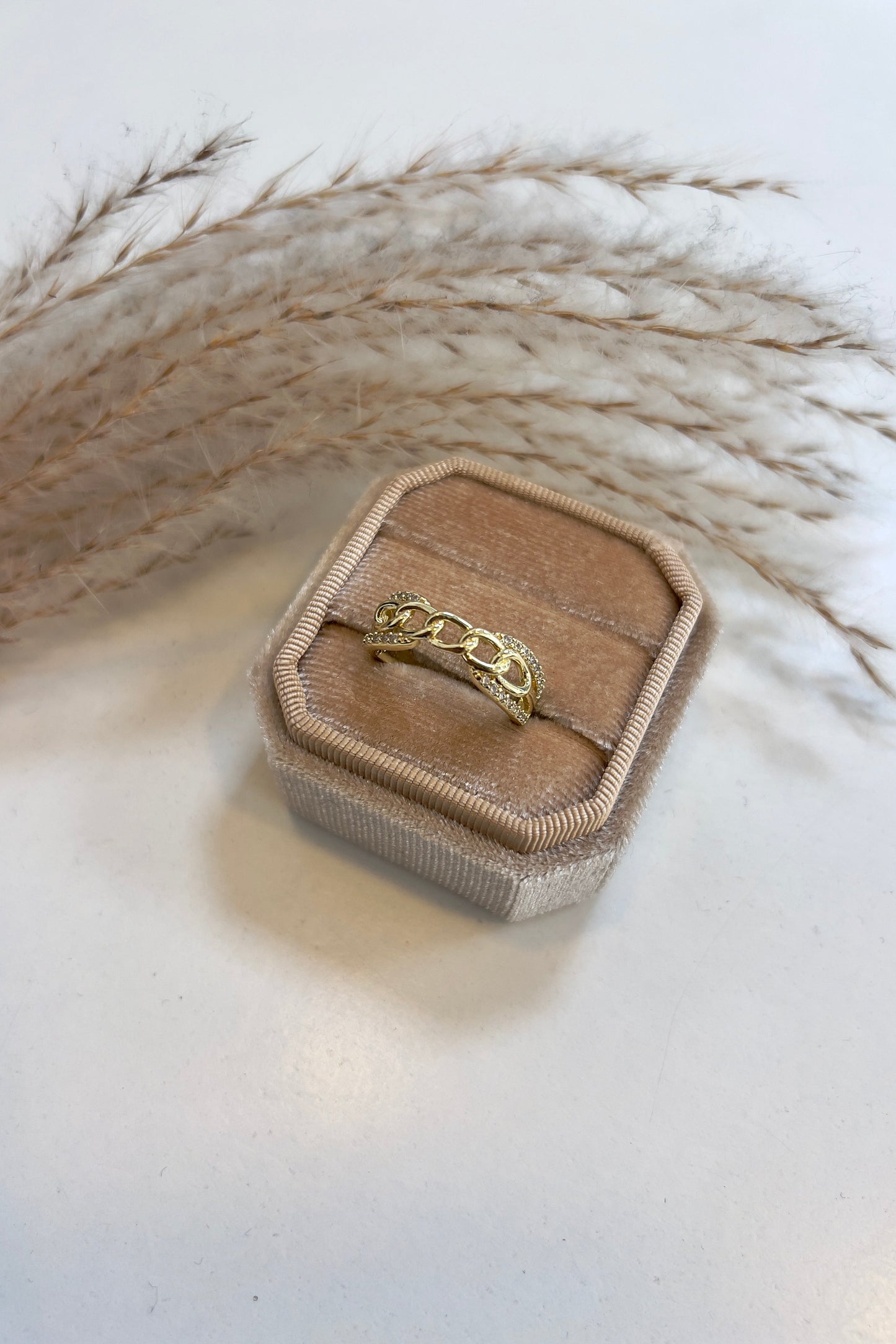 Ola Ring