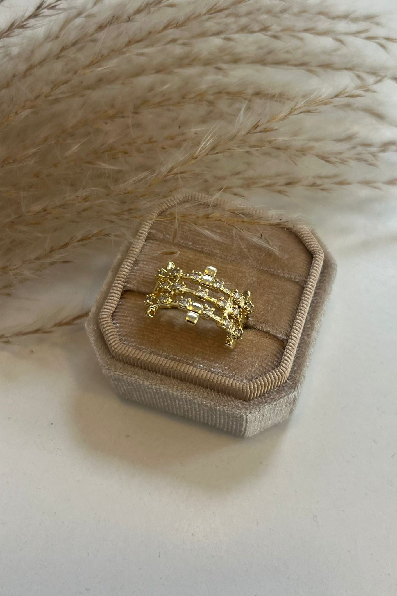 Kyra Ring