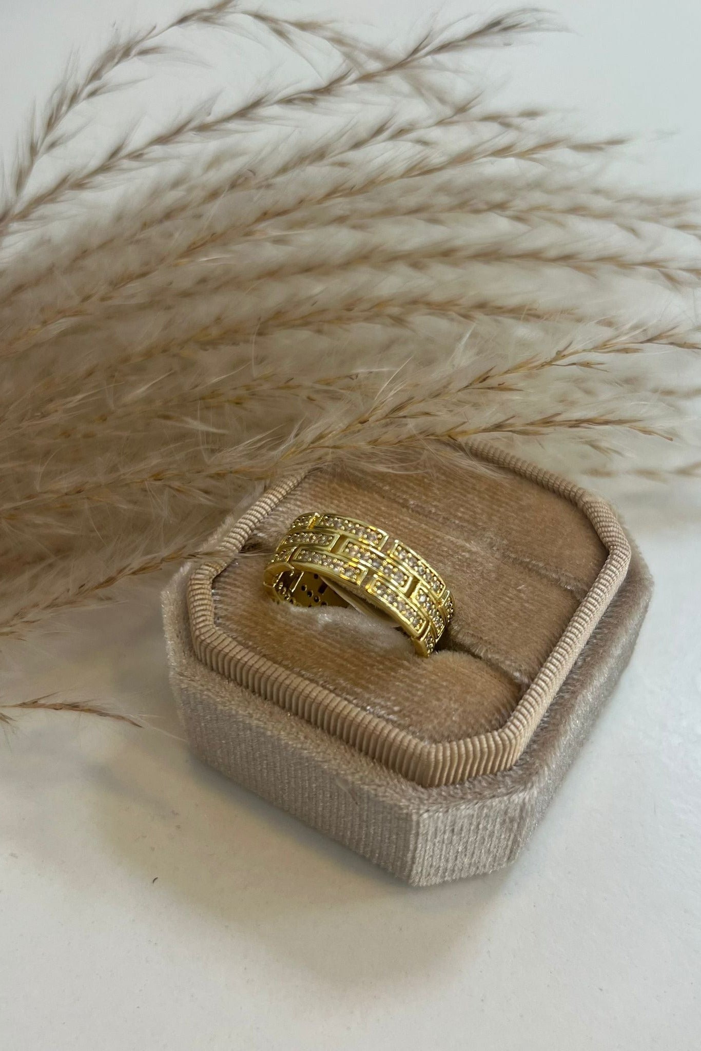 Mara Ring