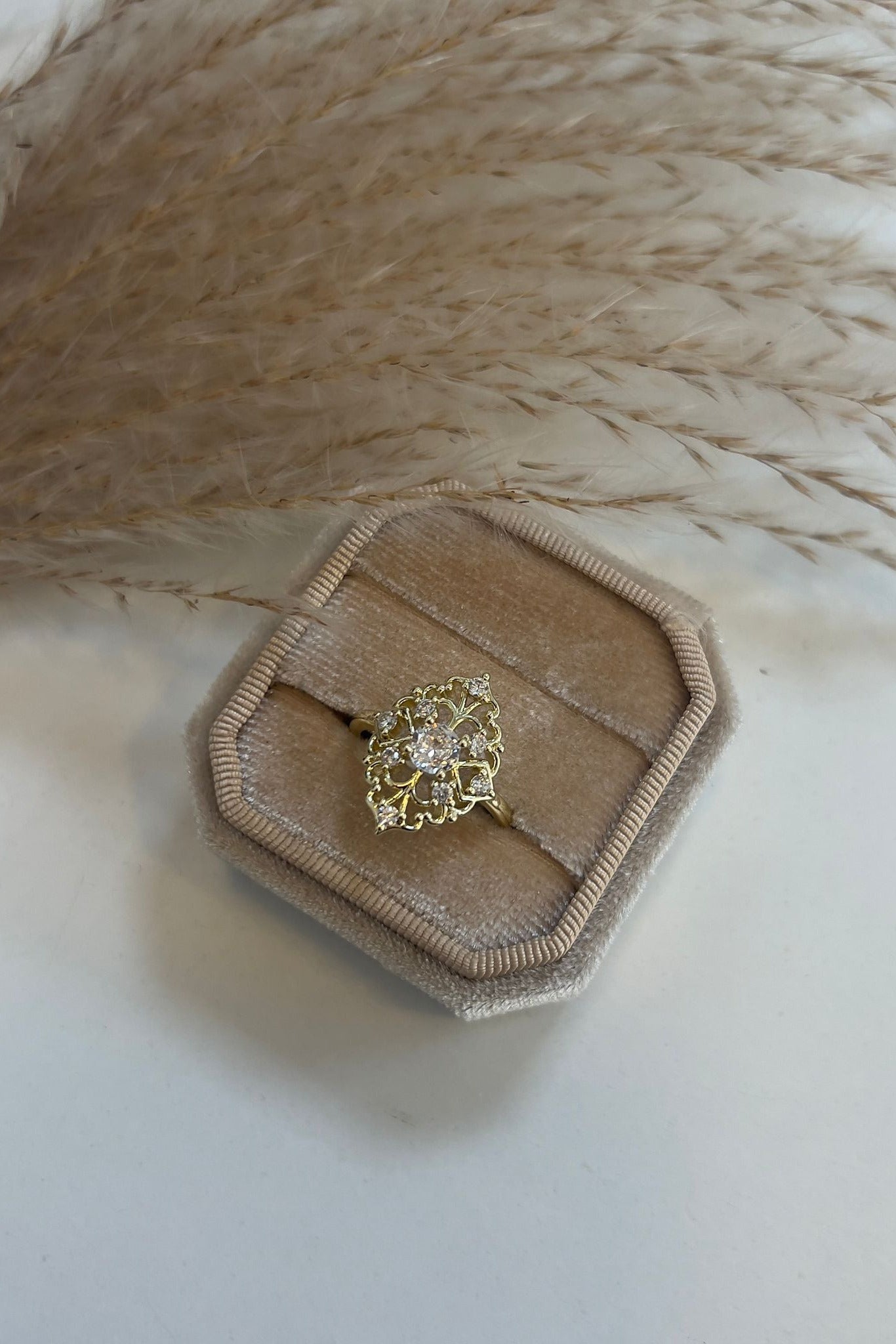 Solvani Ring