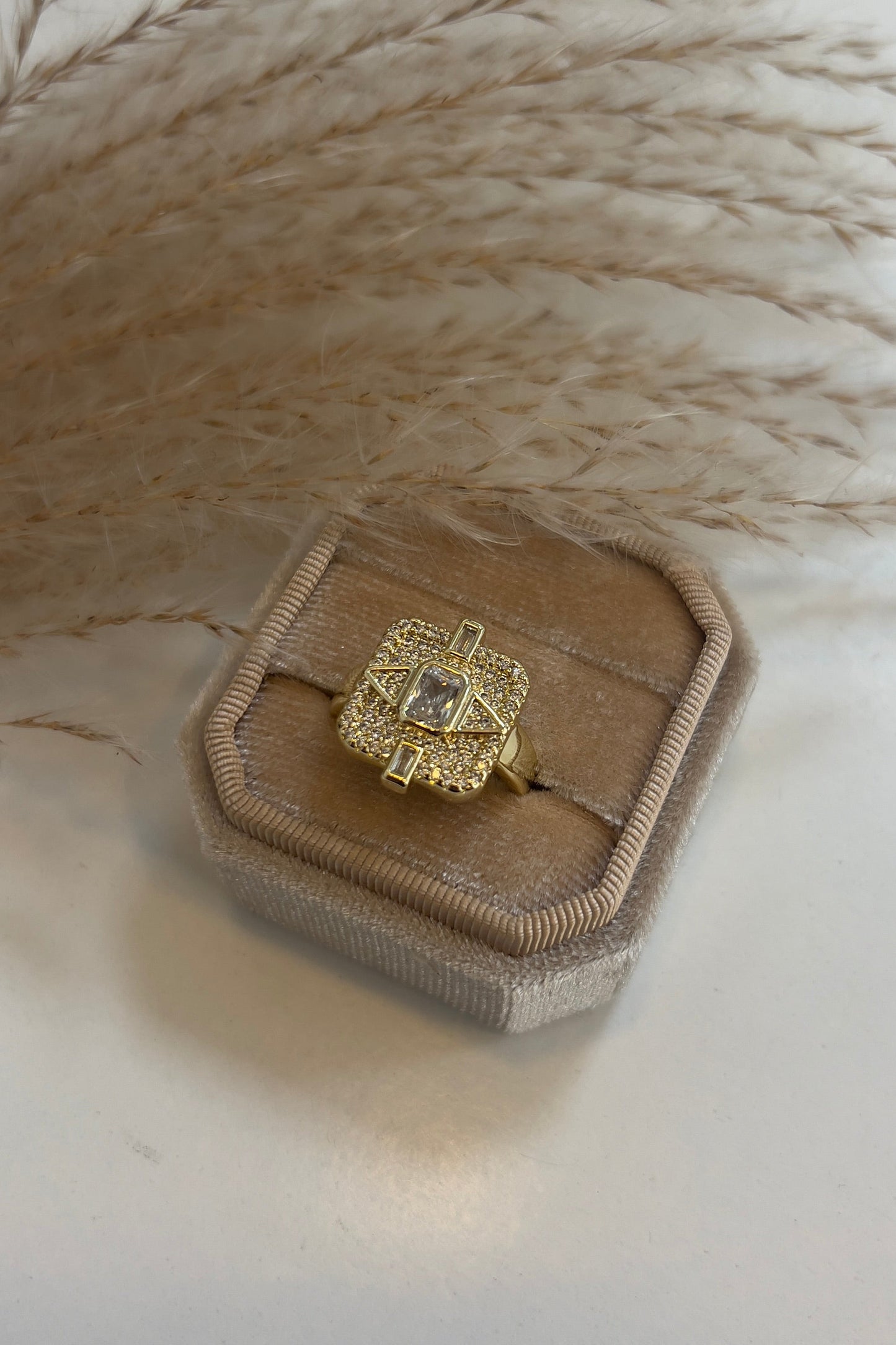Hana Ring