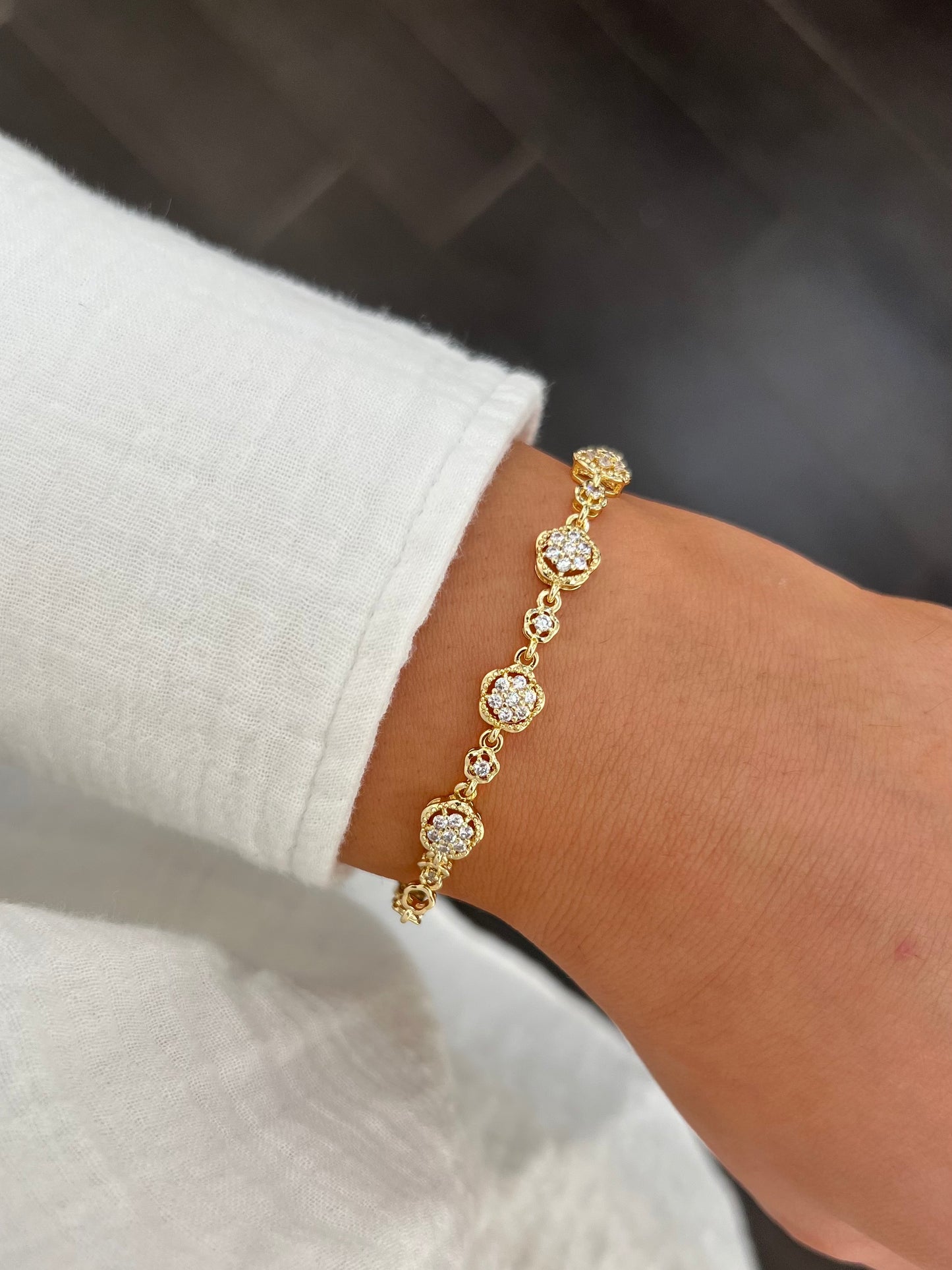 Flower Armband