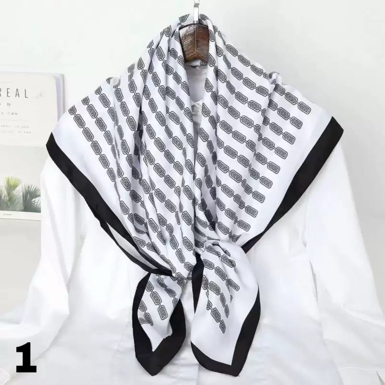 Polyester Schal / Scarf – 90x90 cm