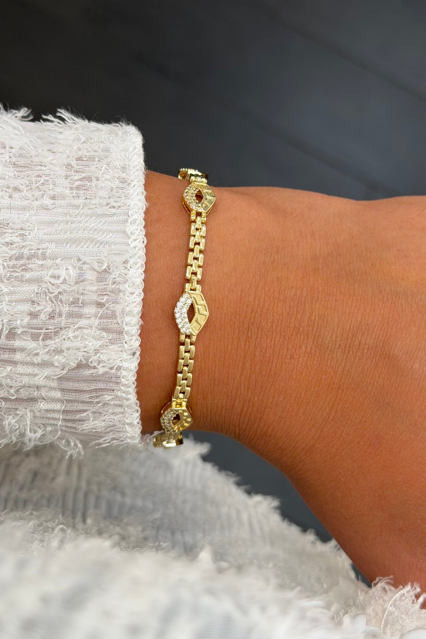 Golden Eye Armband