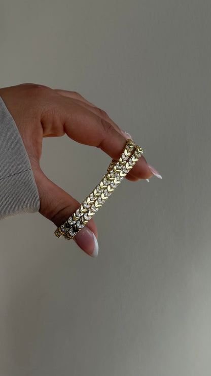 Golden Heart Armband