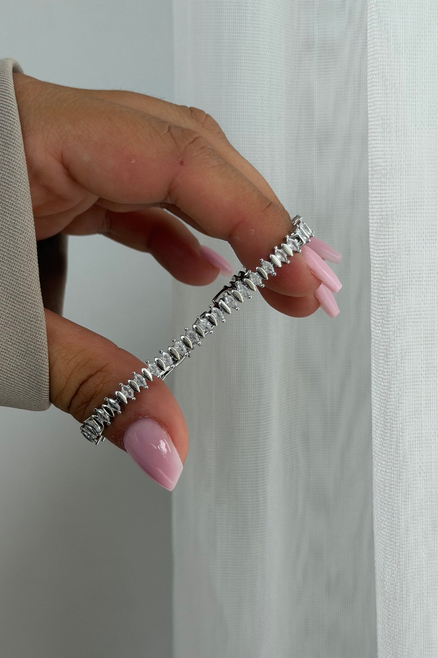 Larin Silver Armband