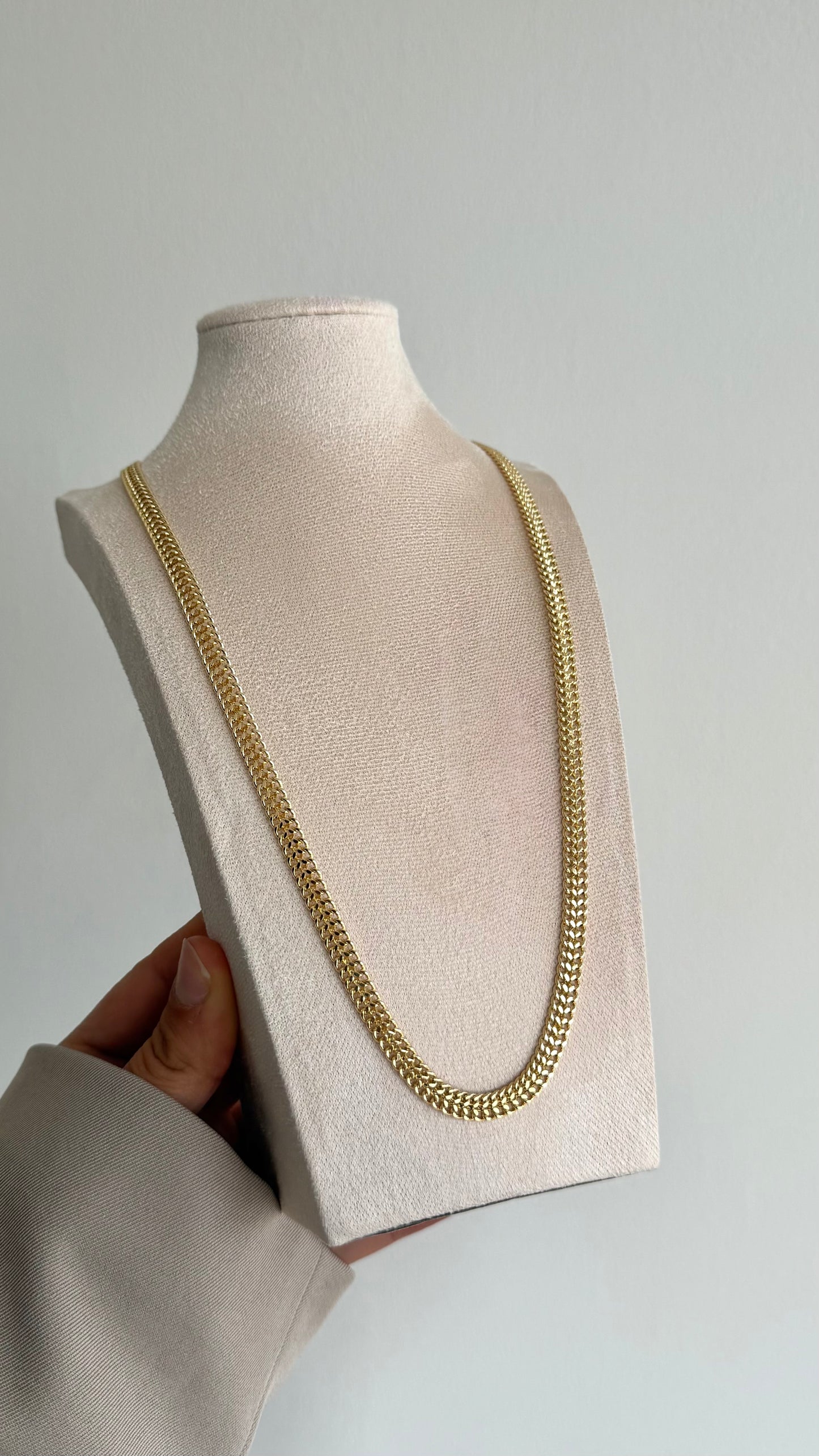 Delma Kette