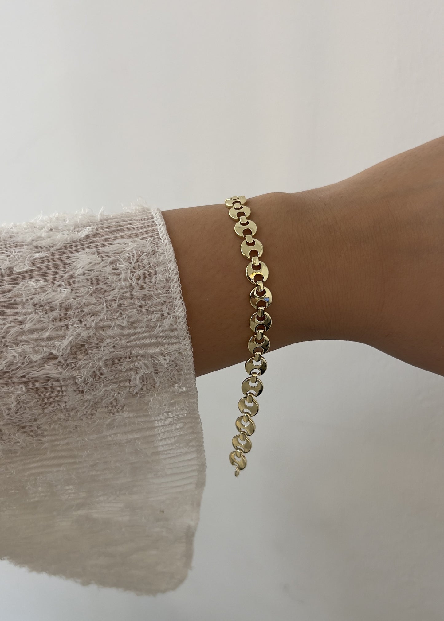 Golden Cricle Armband
