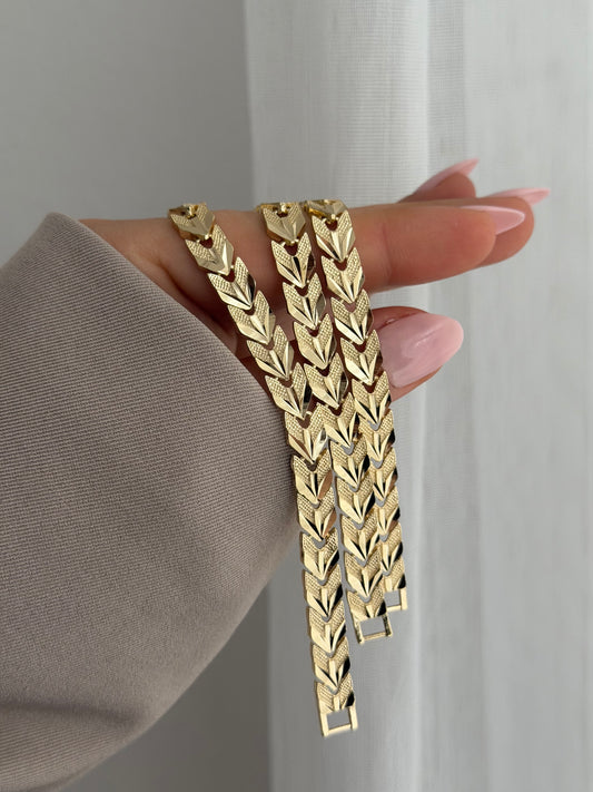 Golden Flow Armband