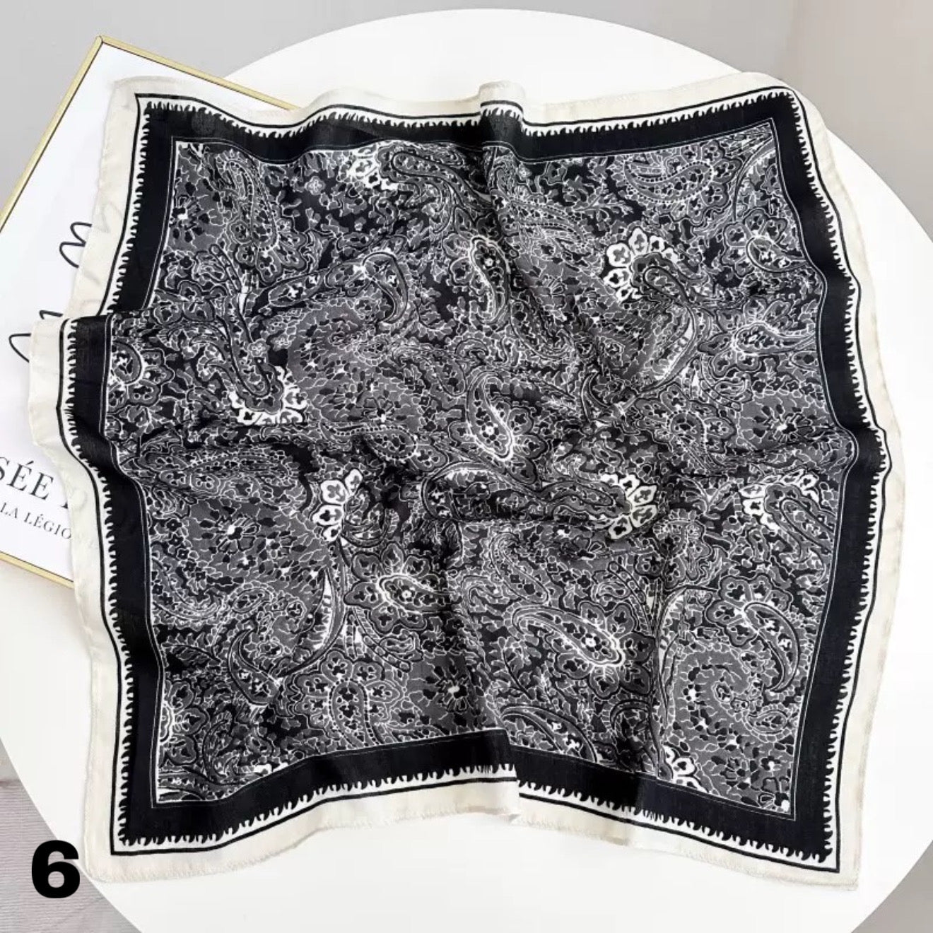Schal / Scarf – 70x70 cm