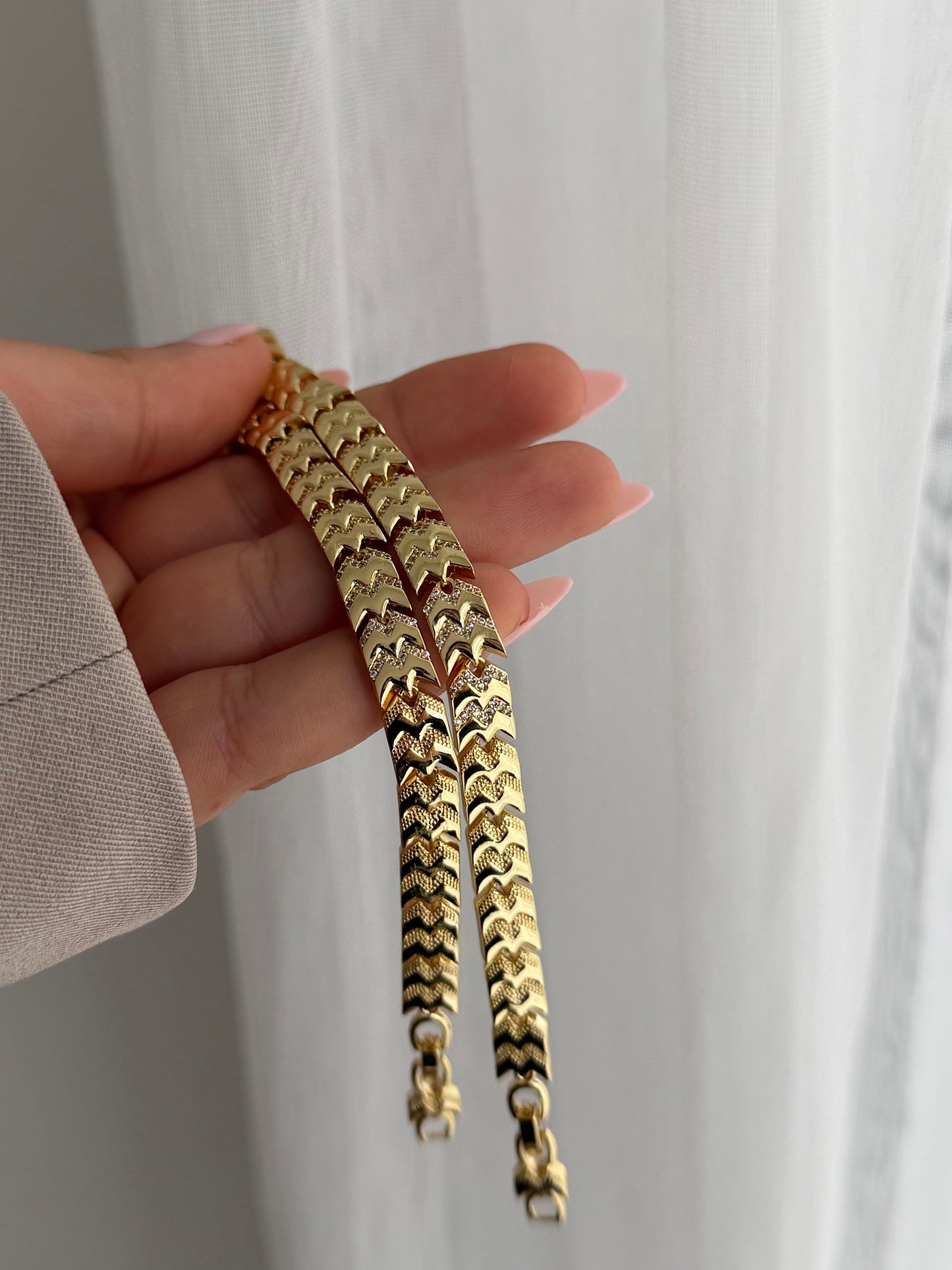 Power Chain Armband