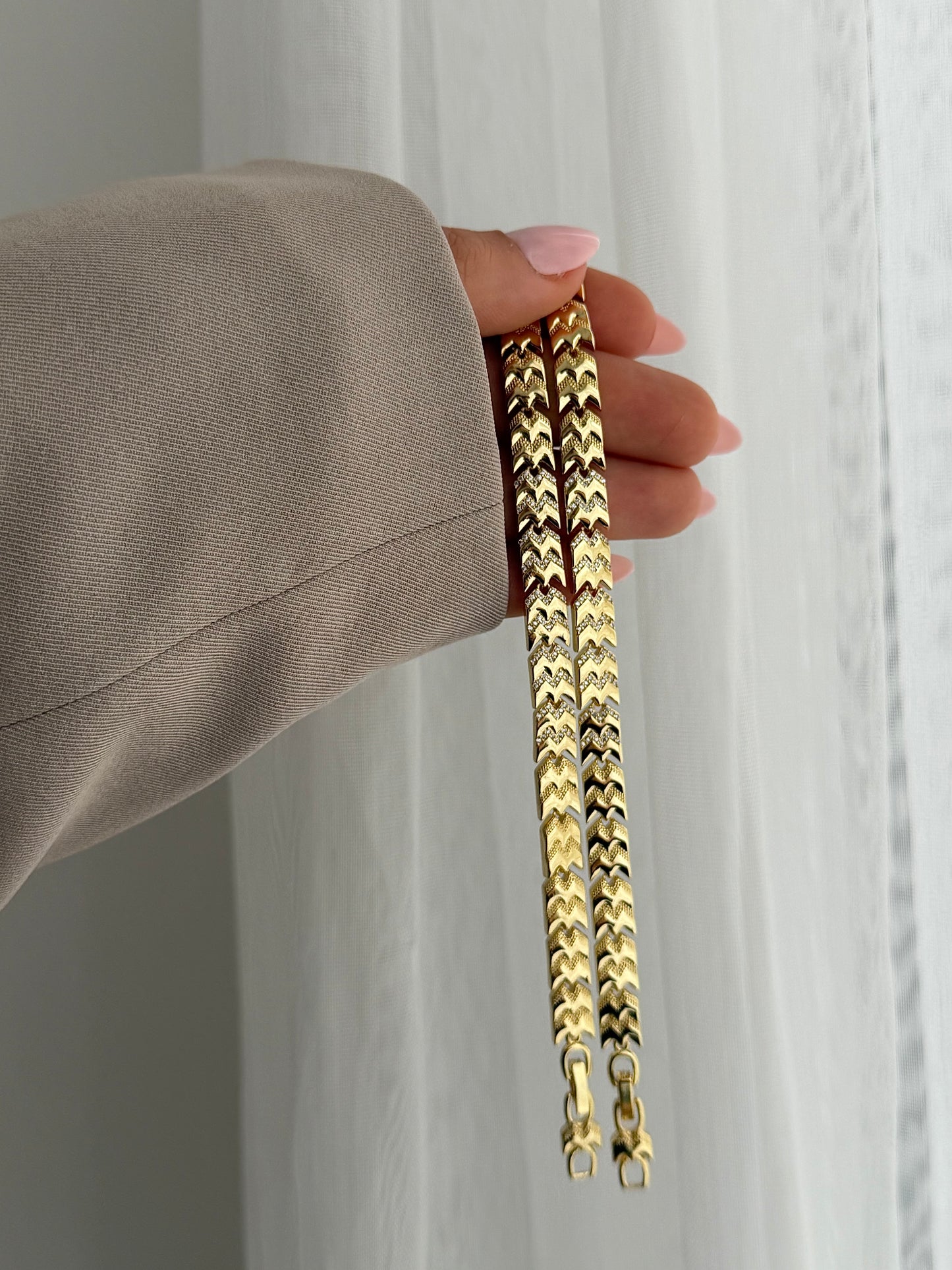 Power Chain Armband