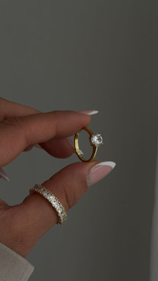 Asmin Ring